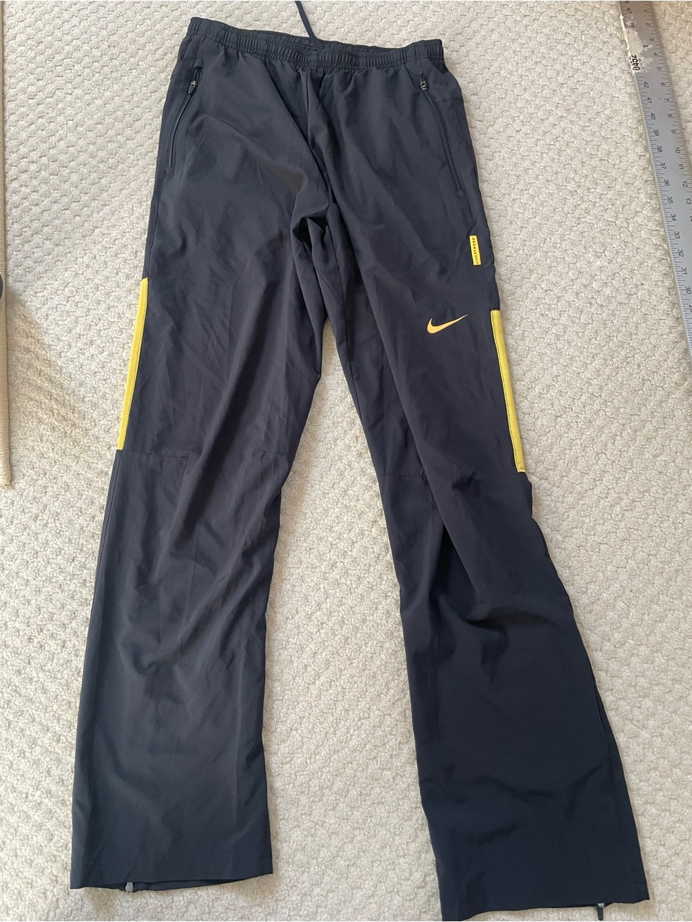 Nike Livestrong Gym Pants Mens S Black Yellow 428969-010 Track Running